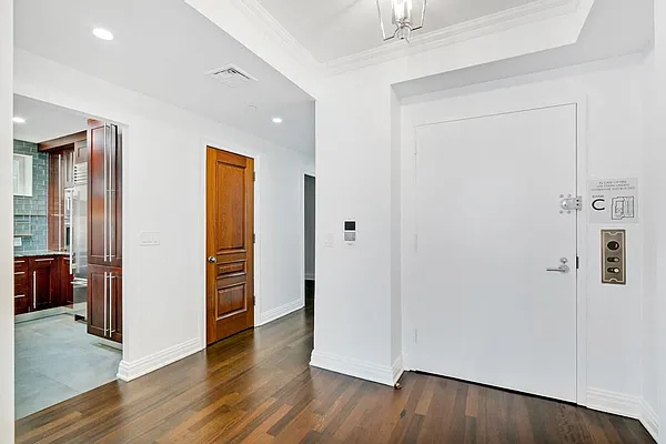 Rented by Time Equities Brokerage | media 33