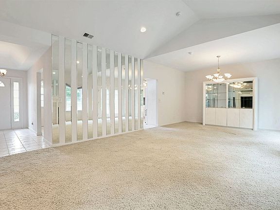 4th image of 506 Oak Bluff Ct