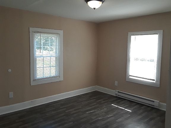 3rd image of 502 McGwigan St