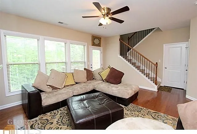 4145 Hammond Bridge Dr — Photo 6