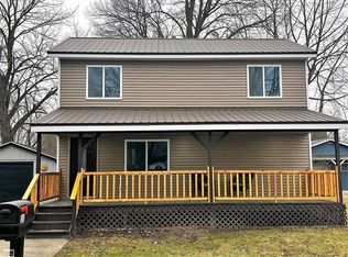 11 Clark Ave, Yale, MI 48097
