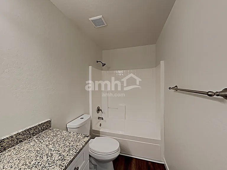 17211 W Watkins St — Photo 15