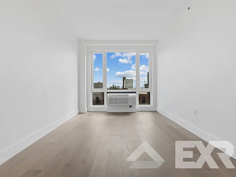 48 Somers St #304 — Photo 8