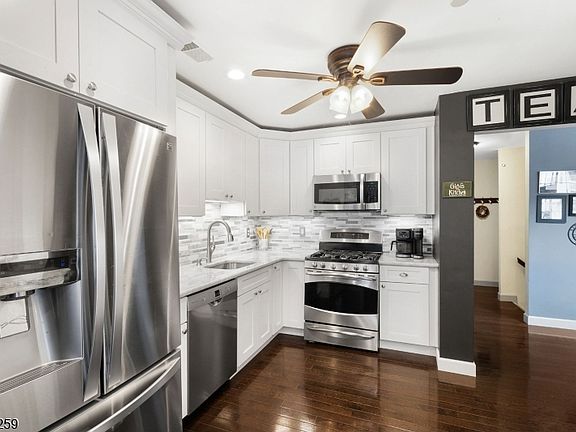 2nd image of 72 Whisper Way E