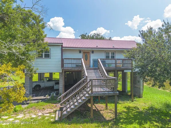 4508 Hickory St, Pascagoula, MS 39567
