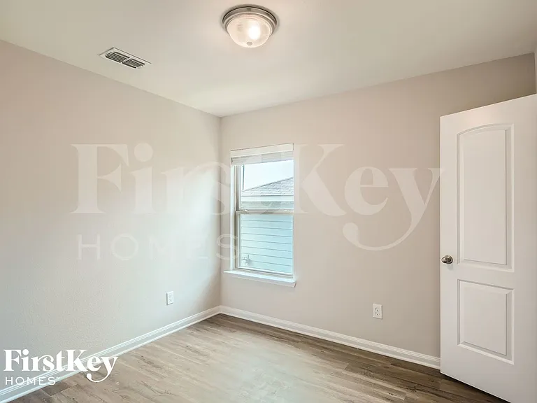 14259 Chaps Dr — Photo 22