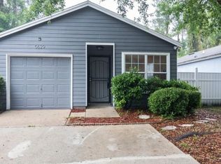5629 Ellis Trace Dr, Jacksonville, FL 32205