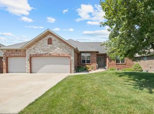 905 N 23rd Ave, Ozark, MO 65721