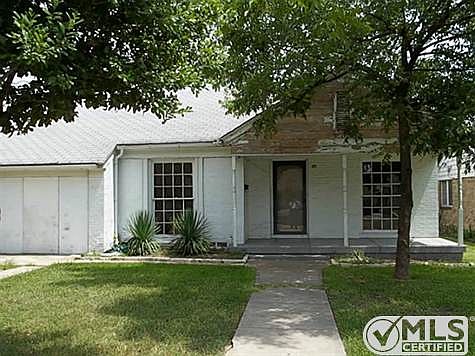 3rd image of 2214 Langdon Ave