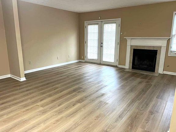 4th image of 2378 Cove Rd