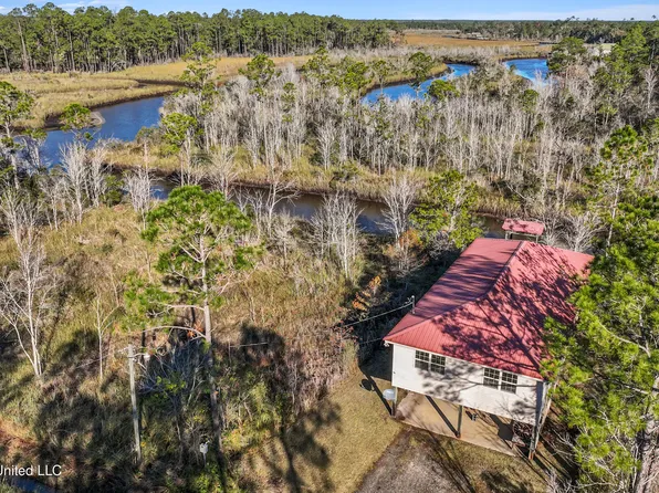 6160 2nd St, Bay Saint Louis, MS 39520