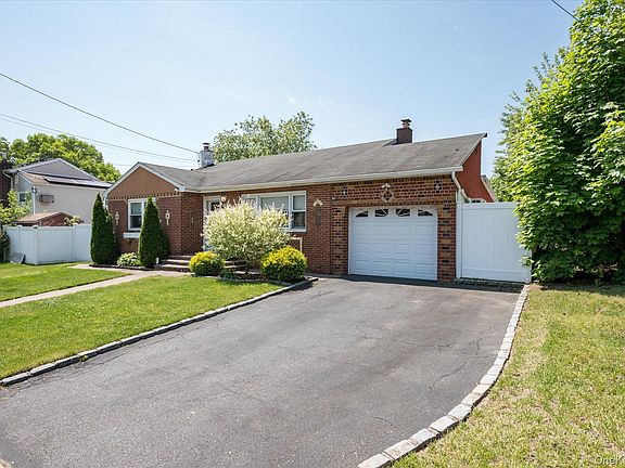 2nd image of 330 Woods Road