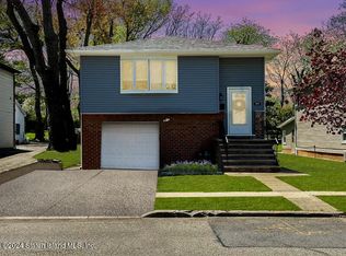 364 Clarke Ave, Staten Island, NY 10306