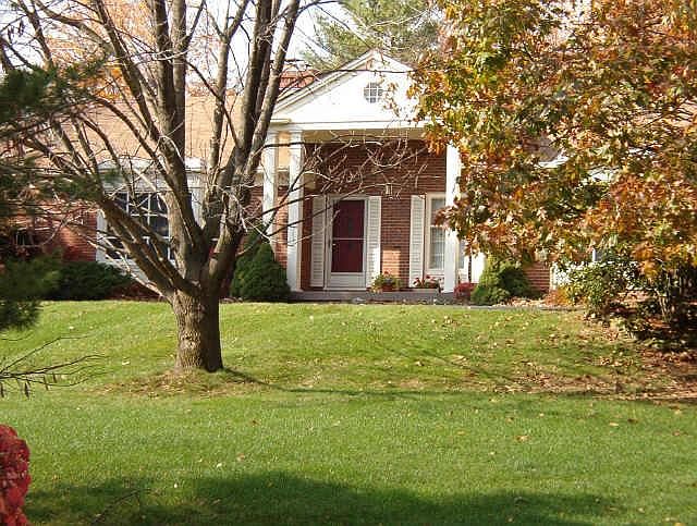 1st image of 3910 E Cranbrook Dr