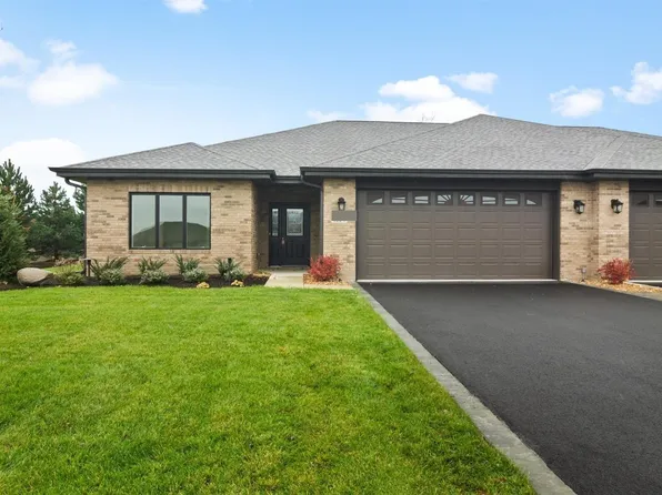 8434 Shell Dr, Saint John, IN 46373