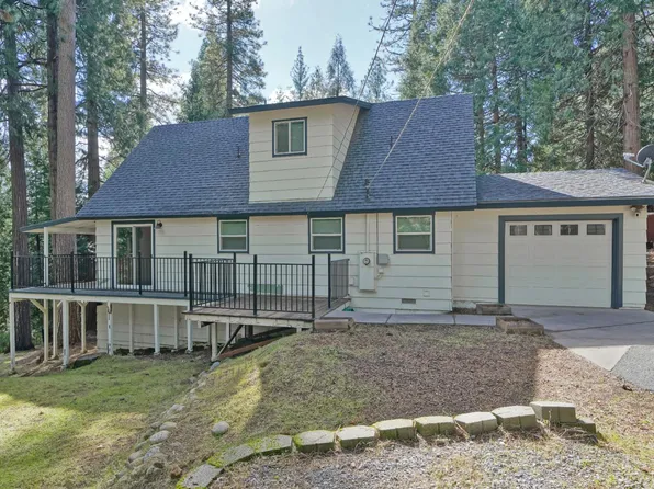 5163 Loch Leven Dr, Pollock Pines, CA 95726