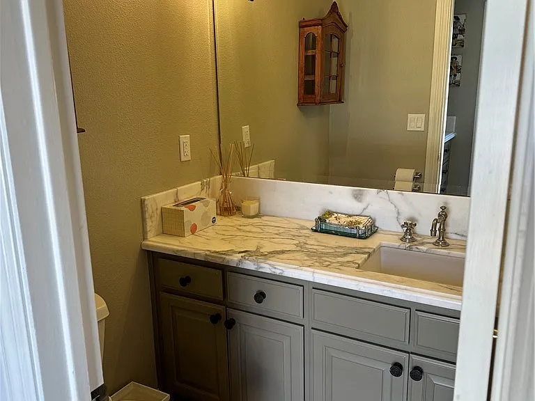 3601 Sausalito Dr — Photo 27