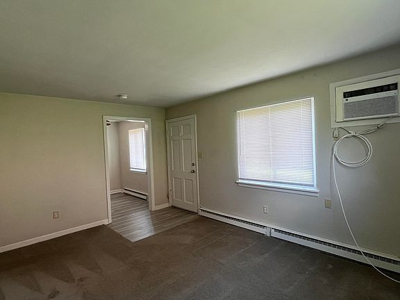 3rd image of 533 E Virginia Ave