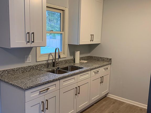 Sink with garage siaposal