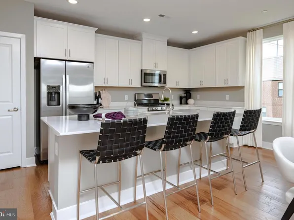 123 John Vanzandt Dr, Hopewell Township, NJ 08560