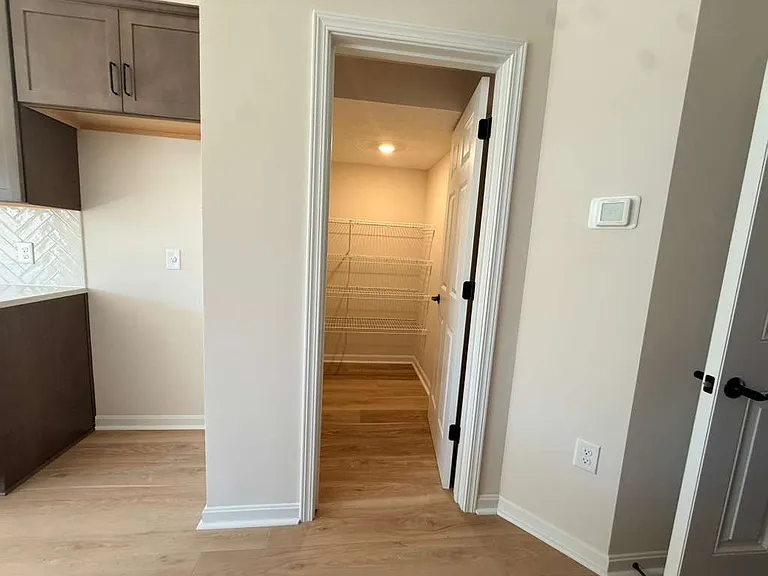 7231 Grandway Dr — Photo 15