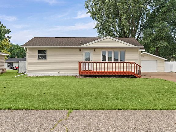 2nd image of 2531 Island Park ROAD