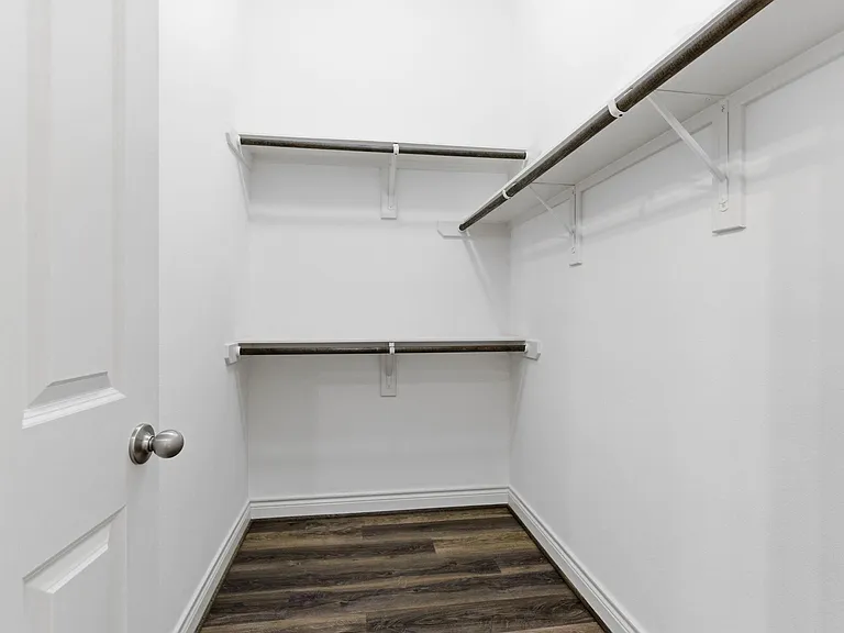 1303 Sherwood Point Ln — Photo 37