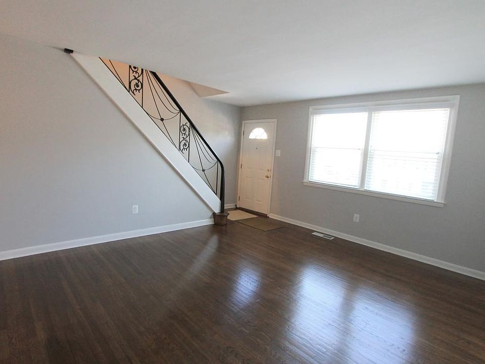 1st image of 151 E Hartwell Ln