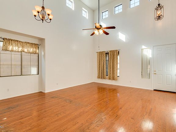 4th image of 15139 W Port Royale Ln