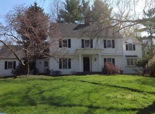 38 Abey Dr, Pennington, NJ 08534
