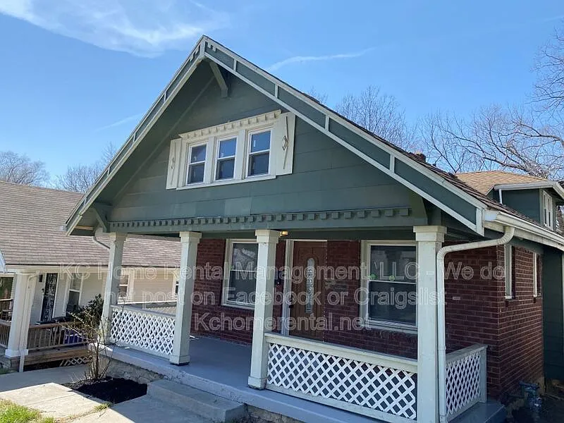 Building Photo - 4144 College Ave