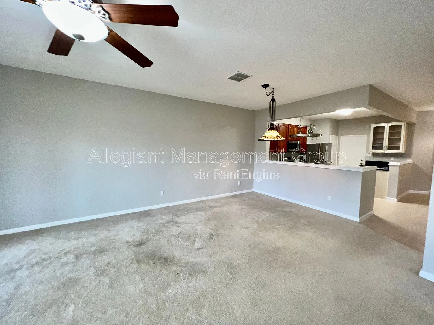 2 bed, 2.5 bath, 1550 sqft, $1,999 — Photo 4
