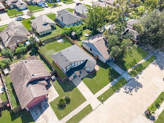 2nd image of 3823 Suttonford Dr