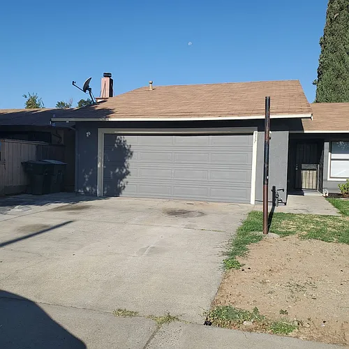 917 Panama Dr Photo 1