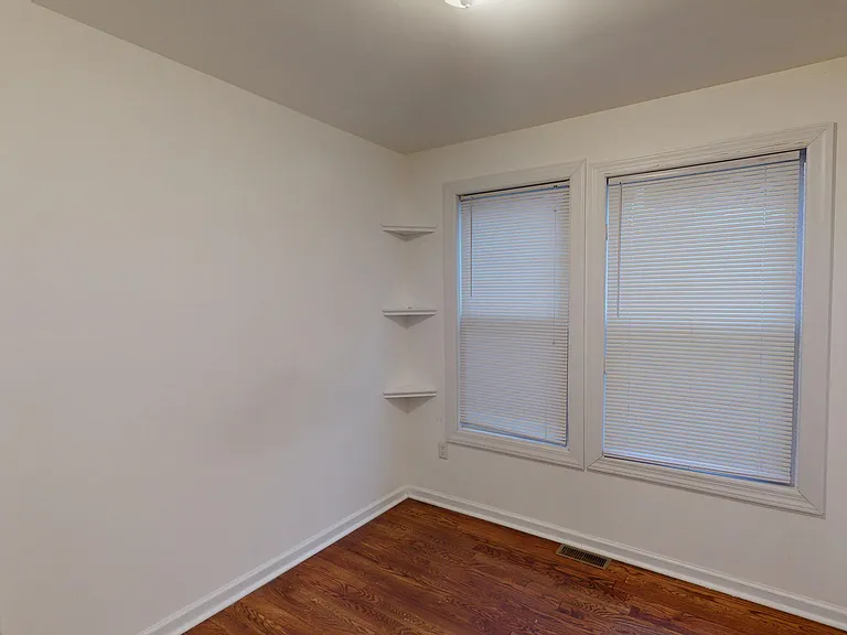 166 Mallory Ave #1 — Photo 9