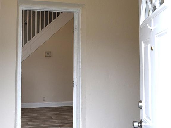 2nd image of 219 Avenel St