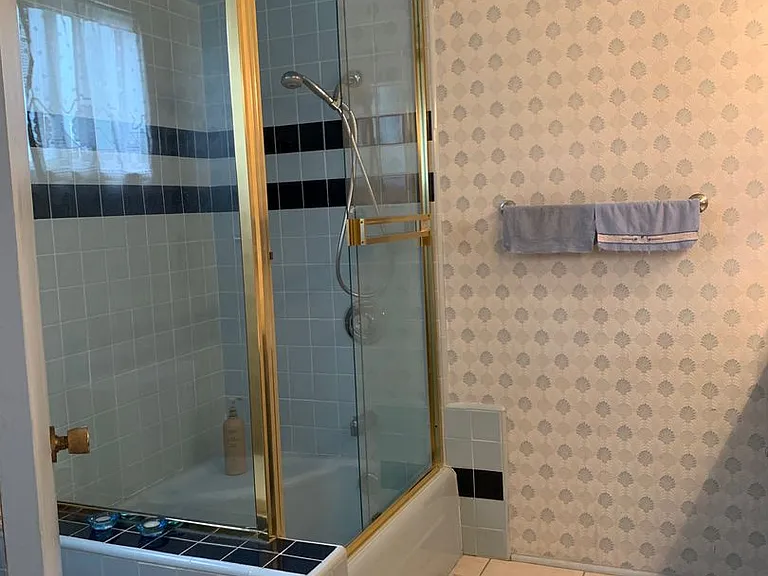 6437 Elmhurst Dr — Photo 24