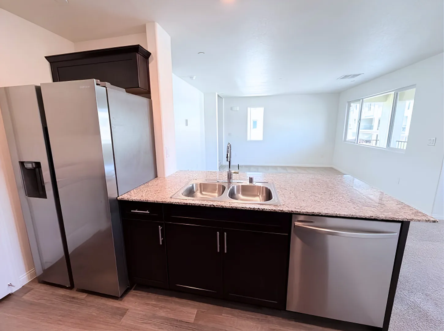 Stunning Tri-Level Townhome with Breathtaking Nevada Mountain Views — Photo 3