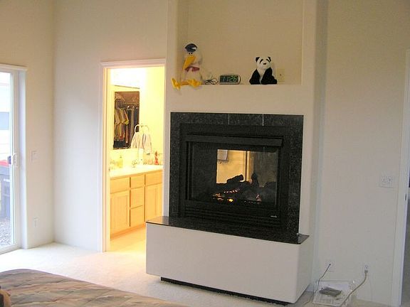 Mstr Bdr w/fireplace