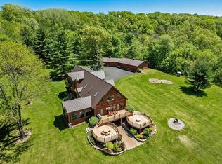 S1555 Farra Road, La Valle, WI 53941