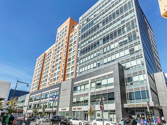 3rd image of 13835 39th Ave APT 6J