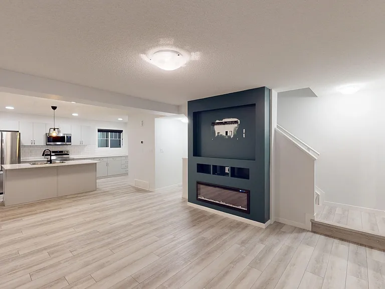 63 McLaughlin Dr — Photo 5