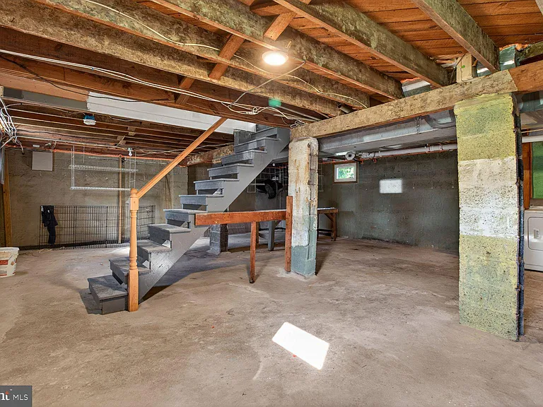 3303 Fairview Rd — Photo 16
