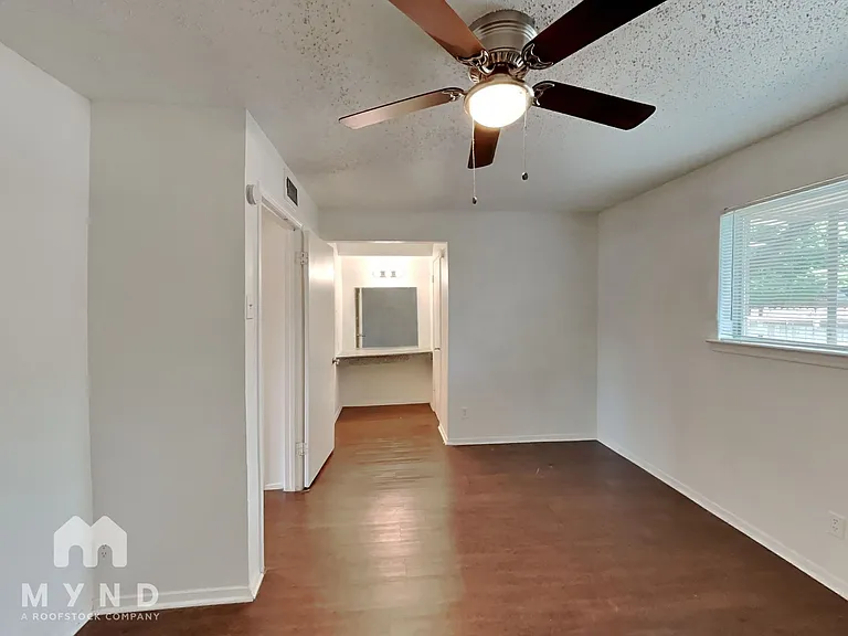 3624 Parkridge Dr #113 — Photo 9