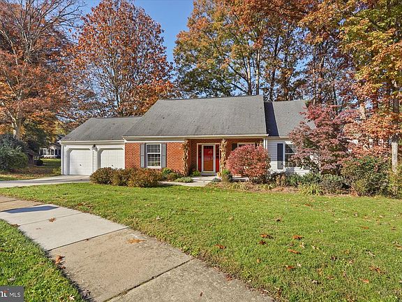 2nd image of 11 Graham Ct