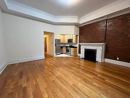 3rd image of 314 W 104th St APT 2