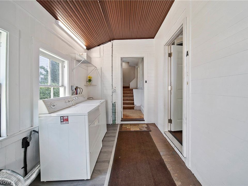 4331 Center St Willoughby OH Zillow