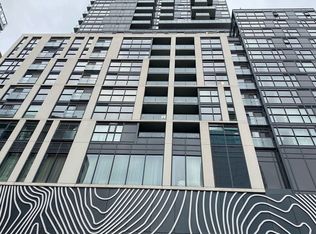 87 Peter St #1813-C01, Toronto, ON M5V 0P1