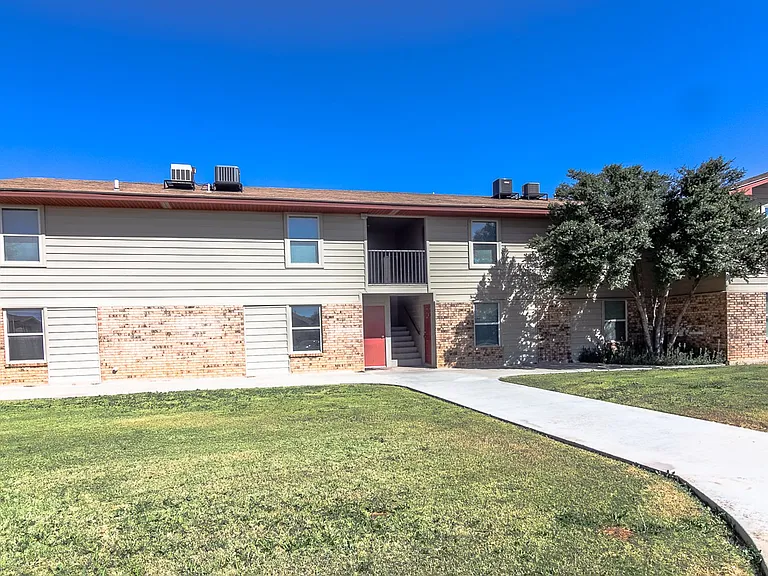 101 Teakwood Dr — Photo 9