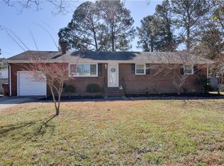 113 Thrasher Rd, Chesapeake, VA 23320